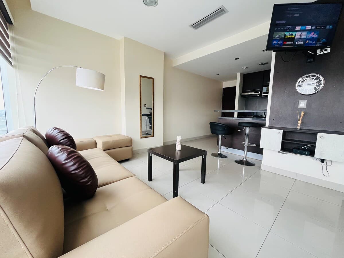 Linda Suite junto a Vermont Plaza y CityMall
