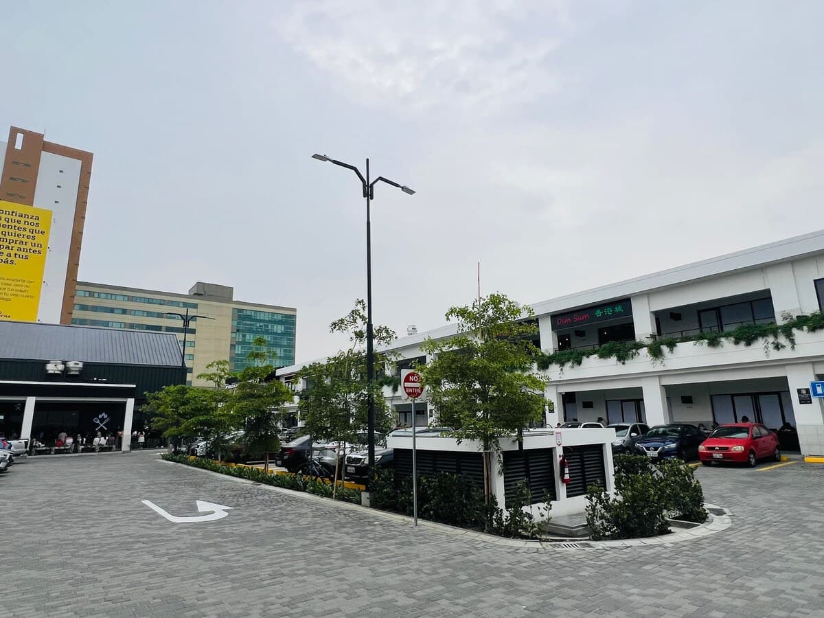 Linda Suite junto a Vermont Plaza y CityMall — foto 18