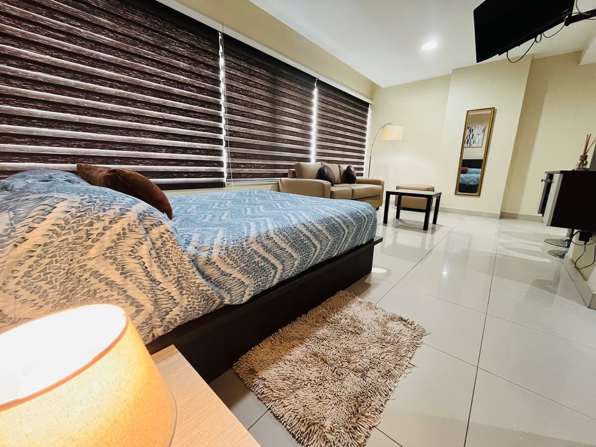 Linda Suite junto a Vermont Plaza y CityMall — foto 9