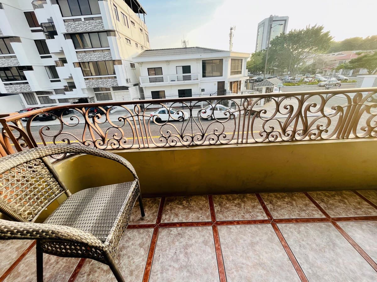 Suite con Balcón en Garzas Junto a San Marino — foto 6