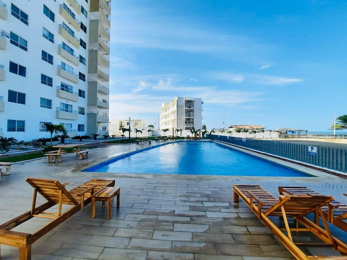 Suite Vista al Mar-Parqueo -Piscina -Salida al Mar — foto 16