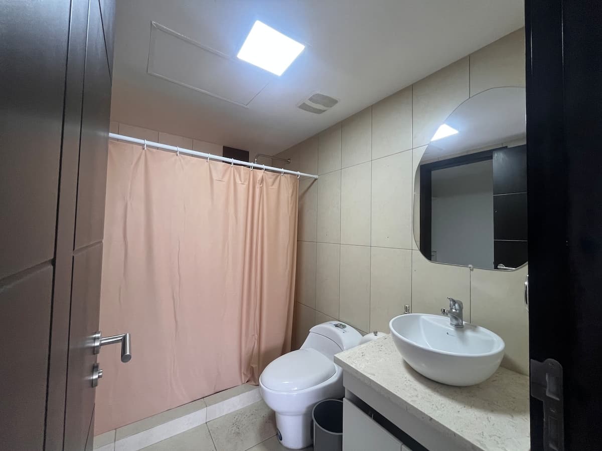 Apartamento en Puerto Santa Ana con parqueo — foto 9