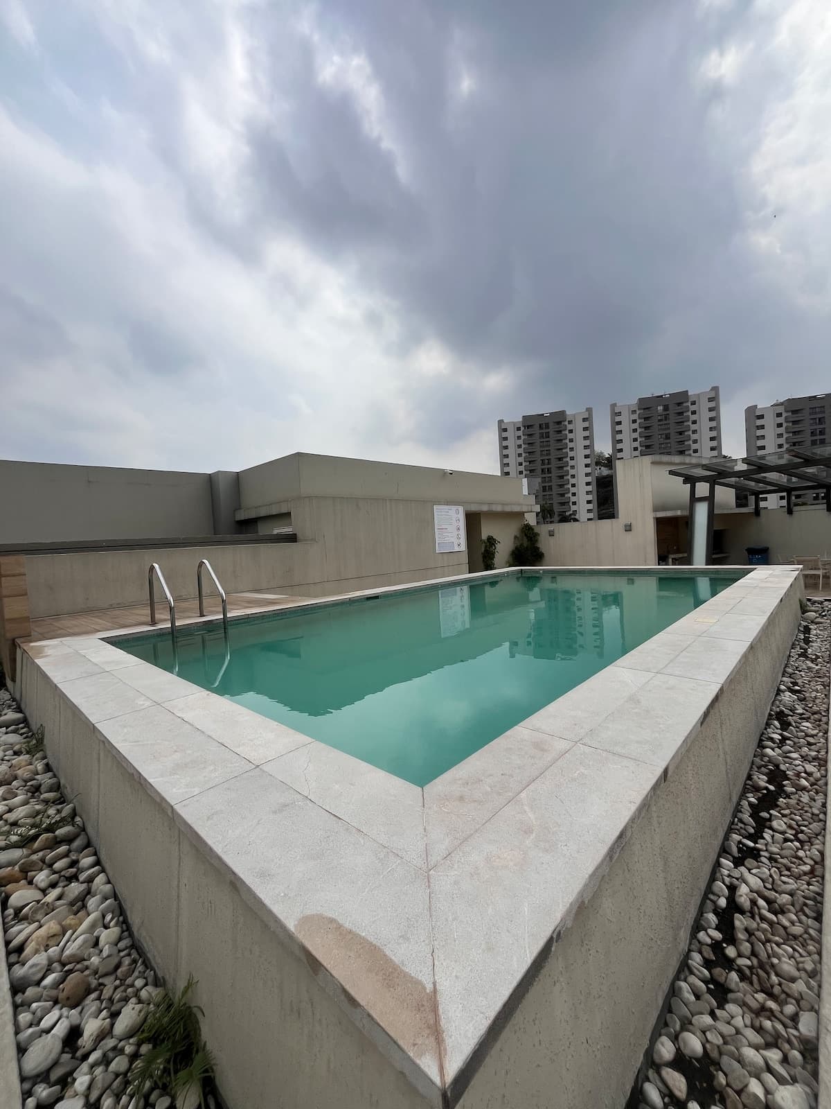 Elegante suite empresarial Colón con parqueo — foto 13