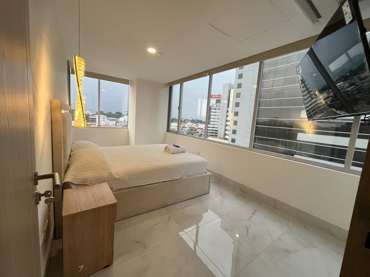 Moderna Suite •Kennedy Norte• Pool • Gym • Parqueo — foto 7