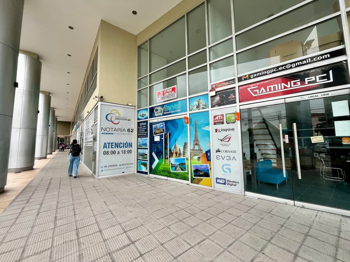Suite en centro comercial de la ciudad • Gimnasio y alberca • Estacionamiento — foto 17