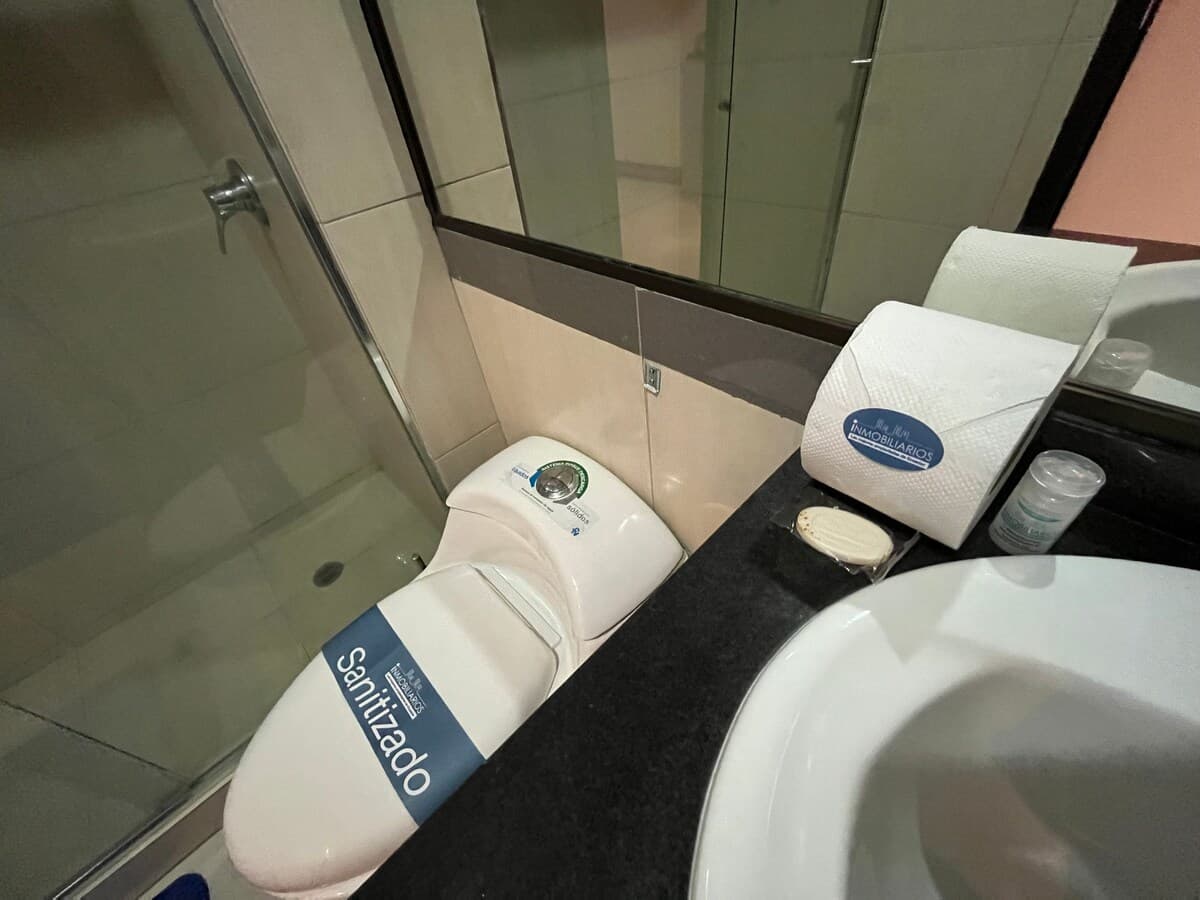 Suite Norte • Centro comercial • Piscina + estacionamiento — foto 14