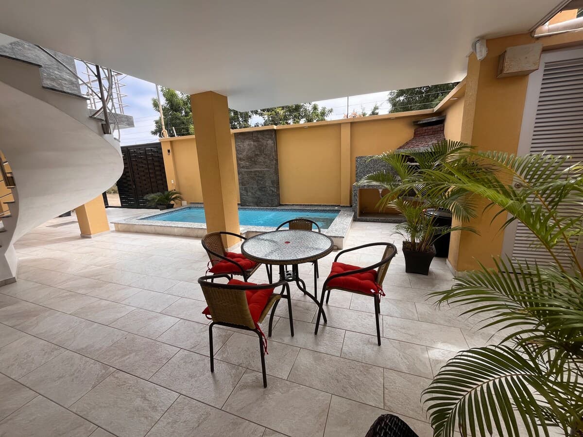 Villa Salinas • Piscina & Parqueo • 5 Habitaciones — foto 12